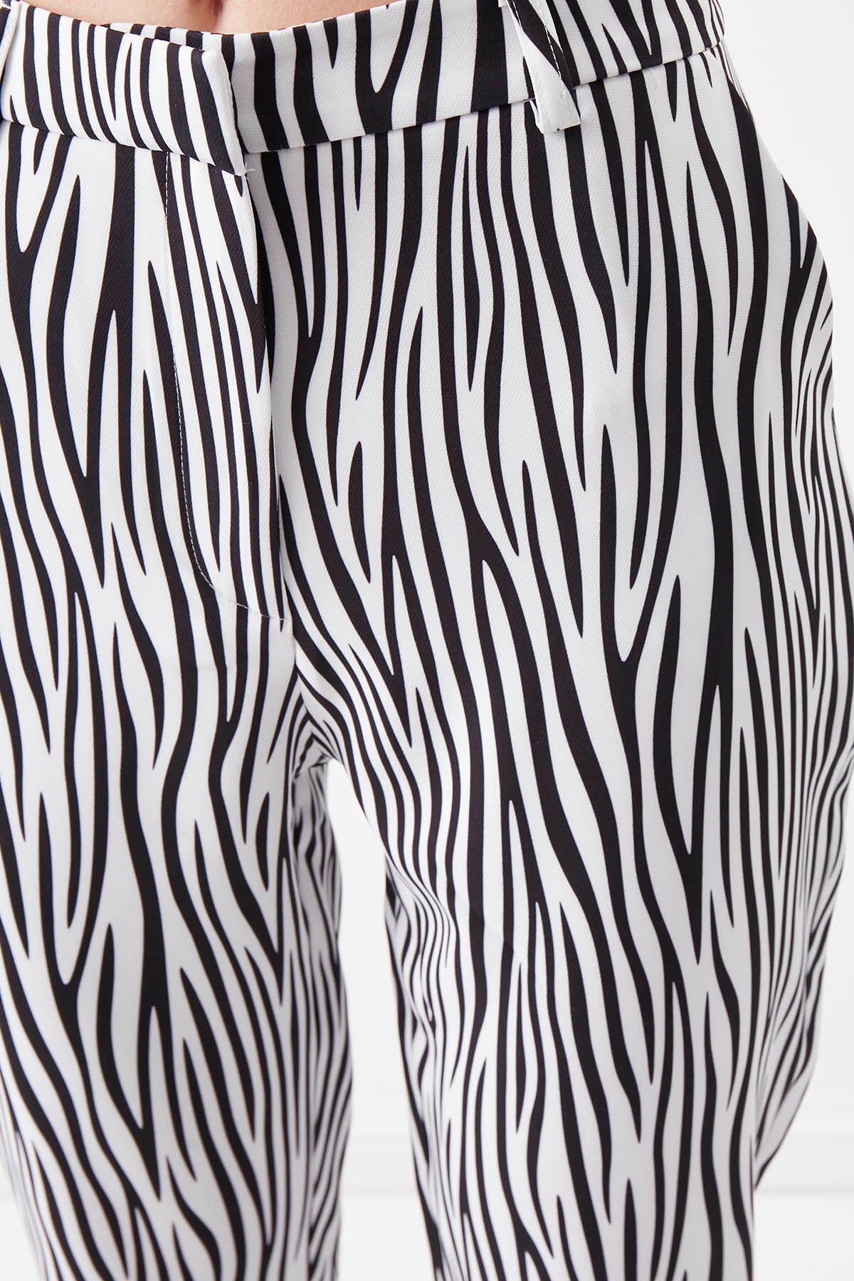 ZEBRA PATTERN TROUSERS