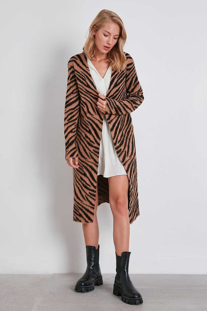 ZEBRA PATTERN LONG KNITTED CARDIGAN