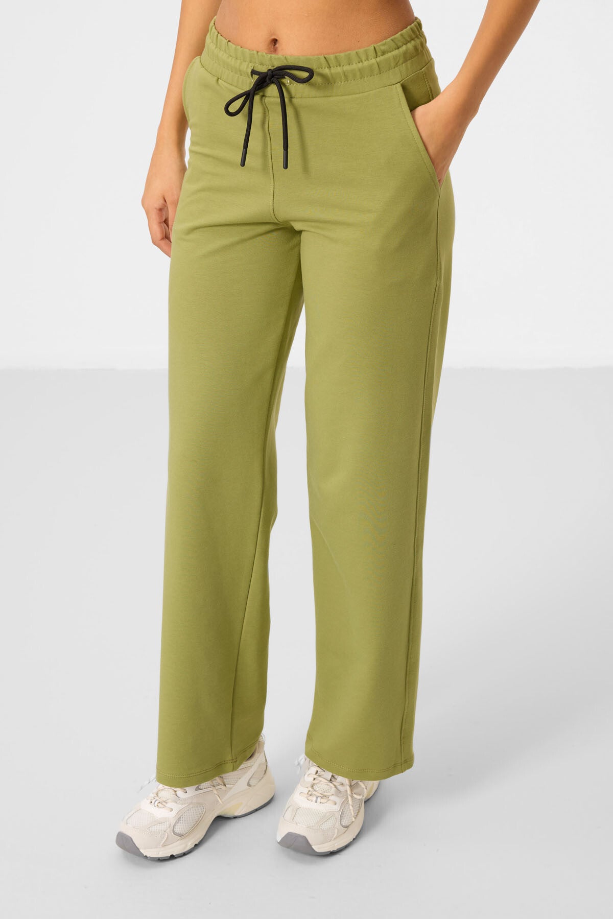 Olive Green Stand-Up Collar Zippered Cotton Women's Tracksuit Tunic Set - 95346