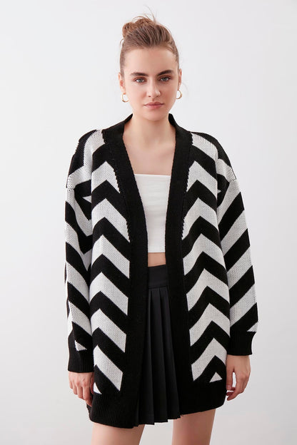 ZIGZAG PATTERN UNITED CARDIGAN