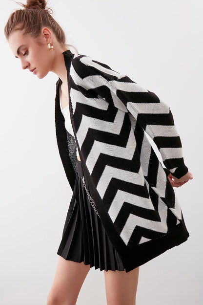 ZIGZAG PATTERN UNITED CARDIGAN