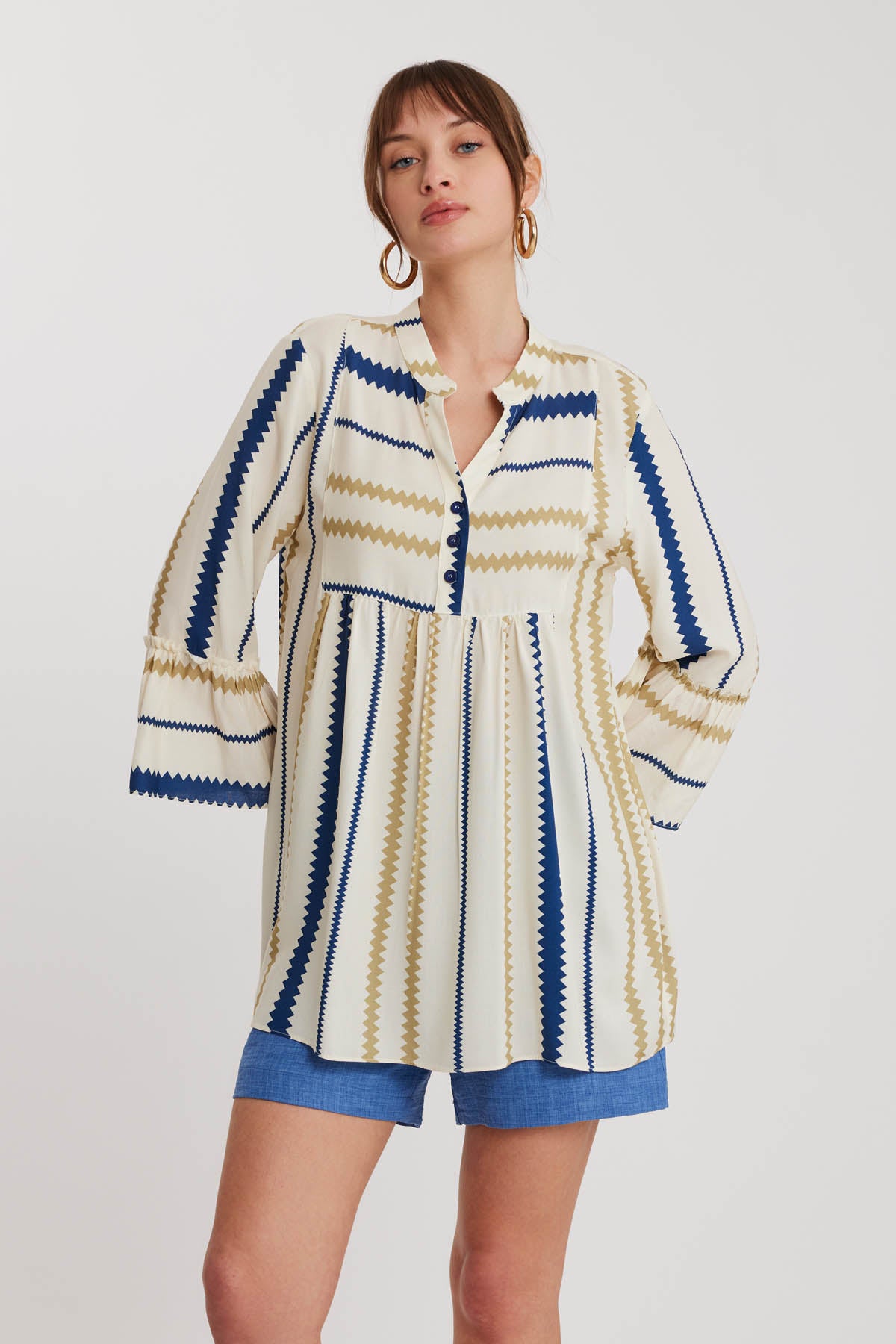 BLOUSE WITH ZIGZAG PATTERN