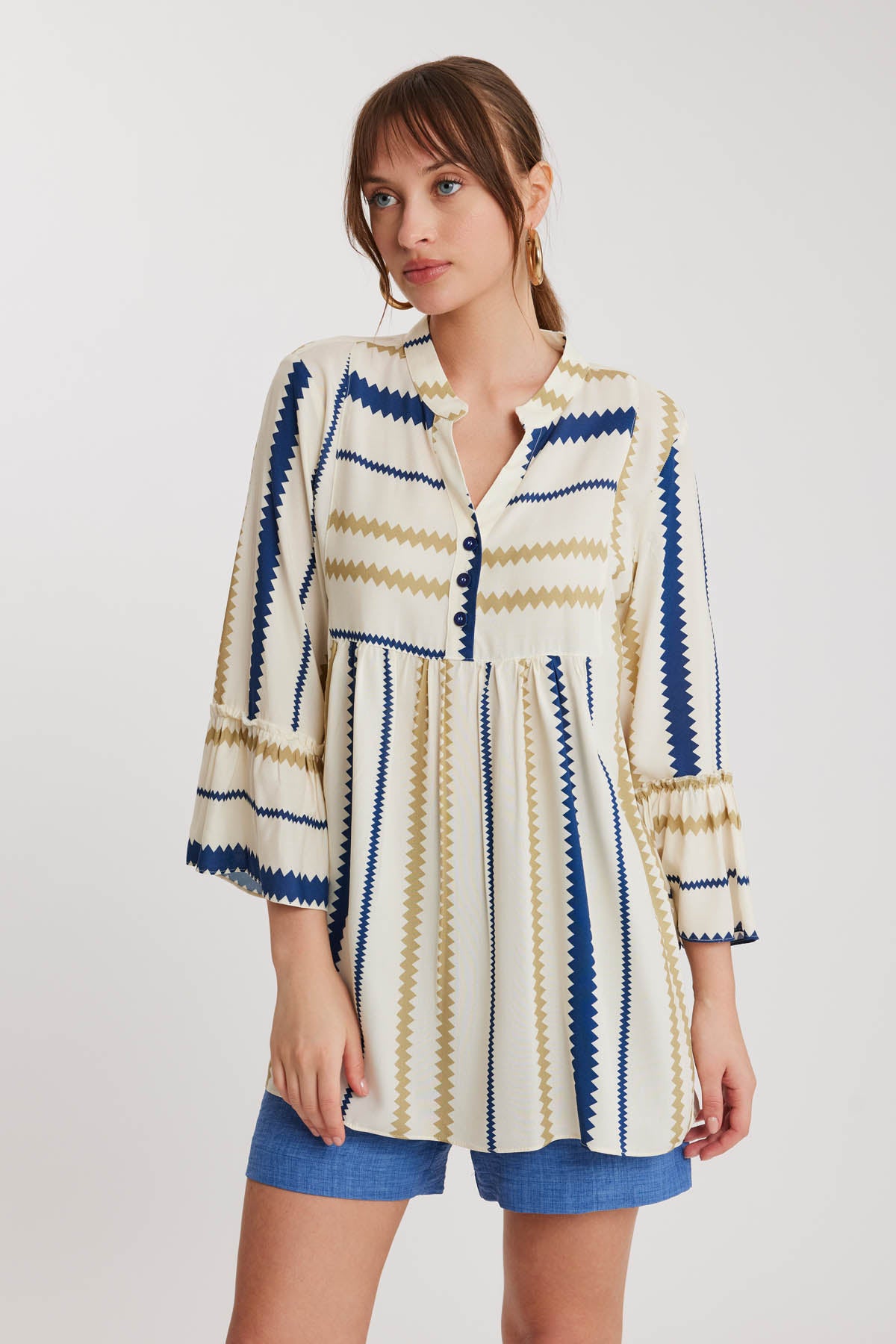 BLOUSE WITH ZIGZAG PATTERN