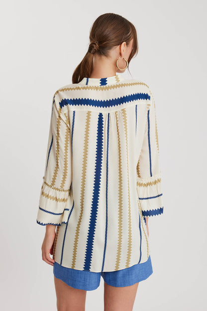 BLOUSE WITH ZIGZAG PATTERN