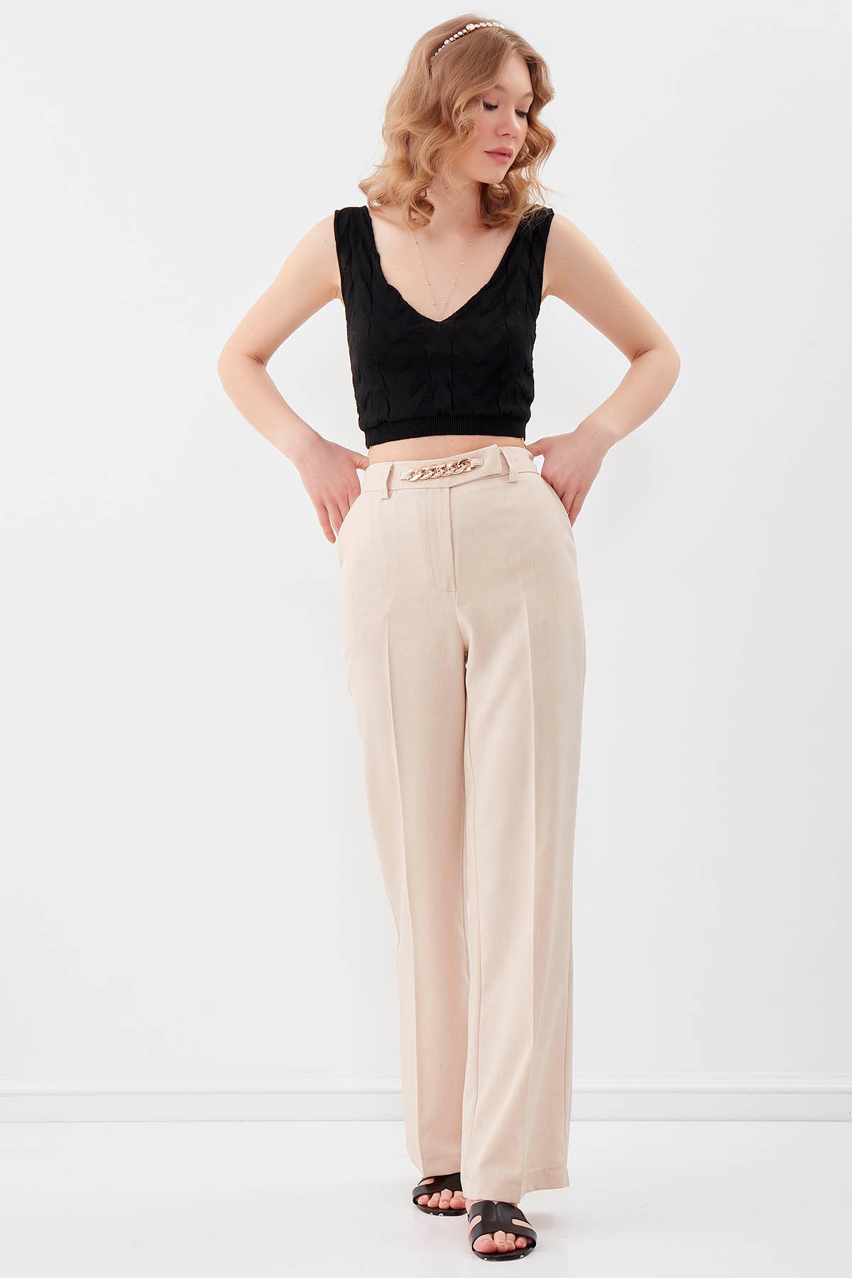CHAIN DETAILED HIGH-WAIST WIDE-LEG TROUSERS